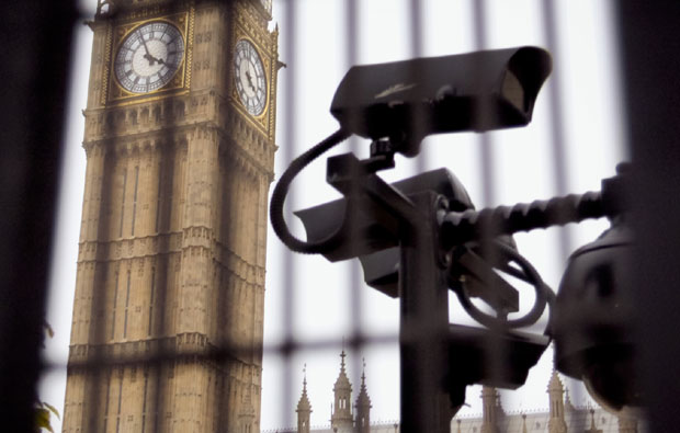 Слободе на Западу топе се као лед